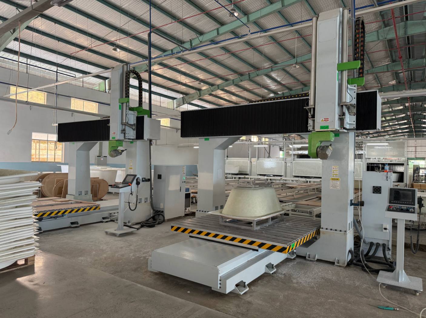 acrylic bathtub production line in Salvere Vietnam factory