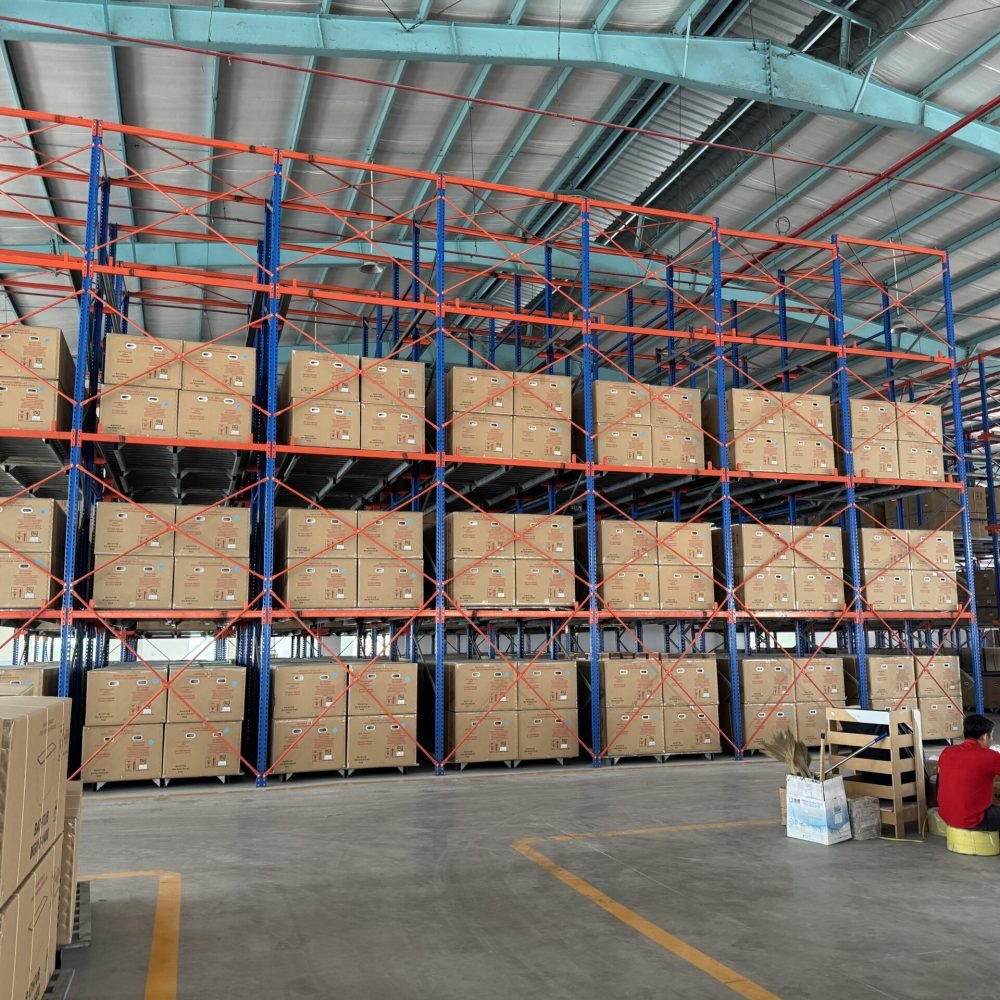 acrylic bathtub production line in Salvere Vietnam factory